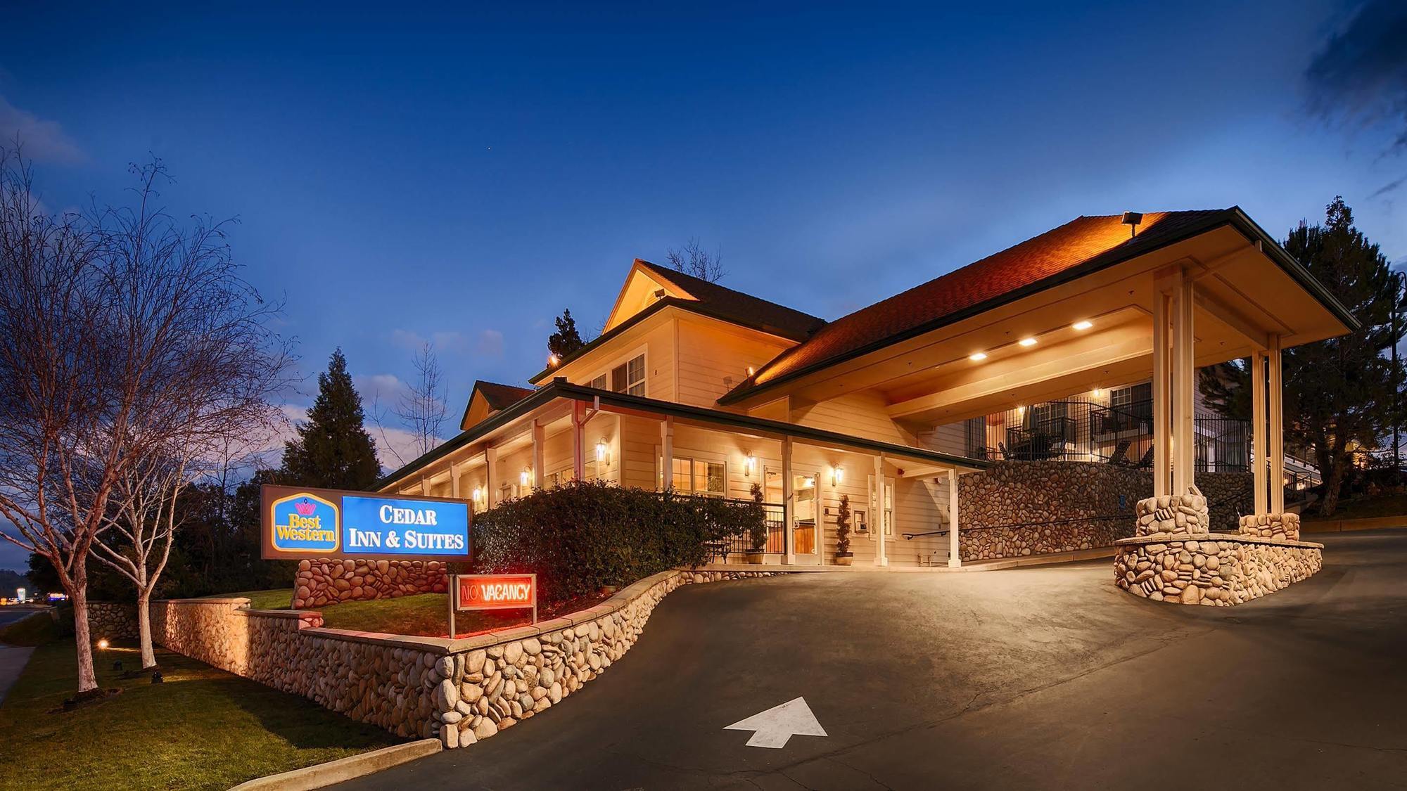 Best Western Cedar Inn & Suites Angels Camp Bagian luar foto